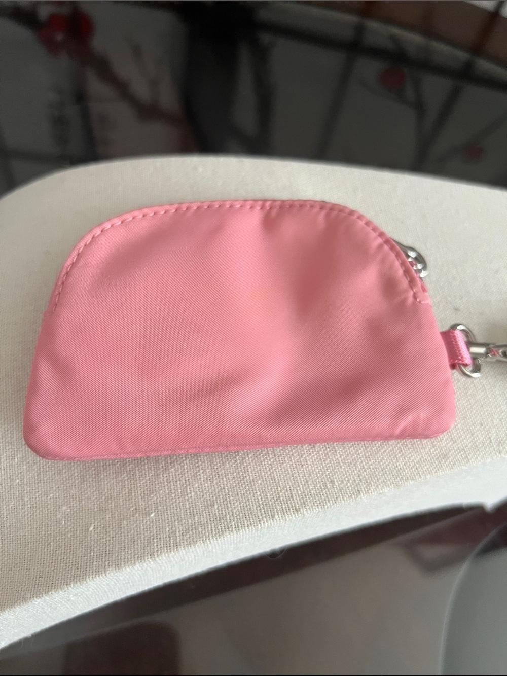 lululemon athletica Pink Detachable Card & Key Pouch with wide strap 7” drop - Picture 4 of 6